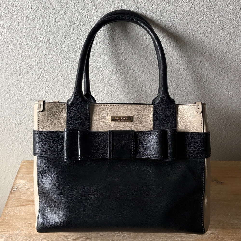 Kate Spade Villabella Avenue Elena Black and Cream Bow-Accent Satchel